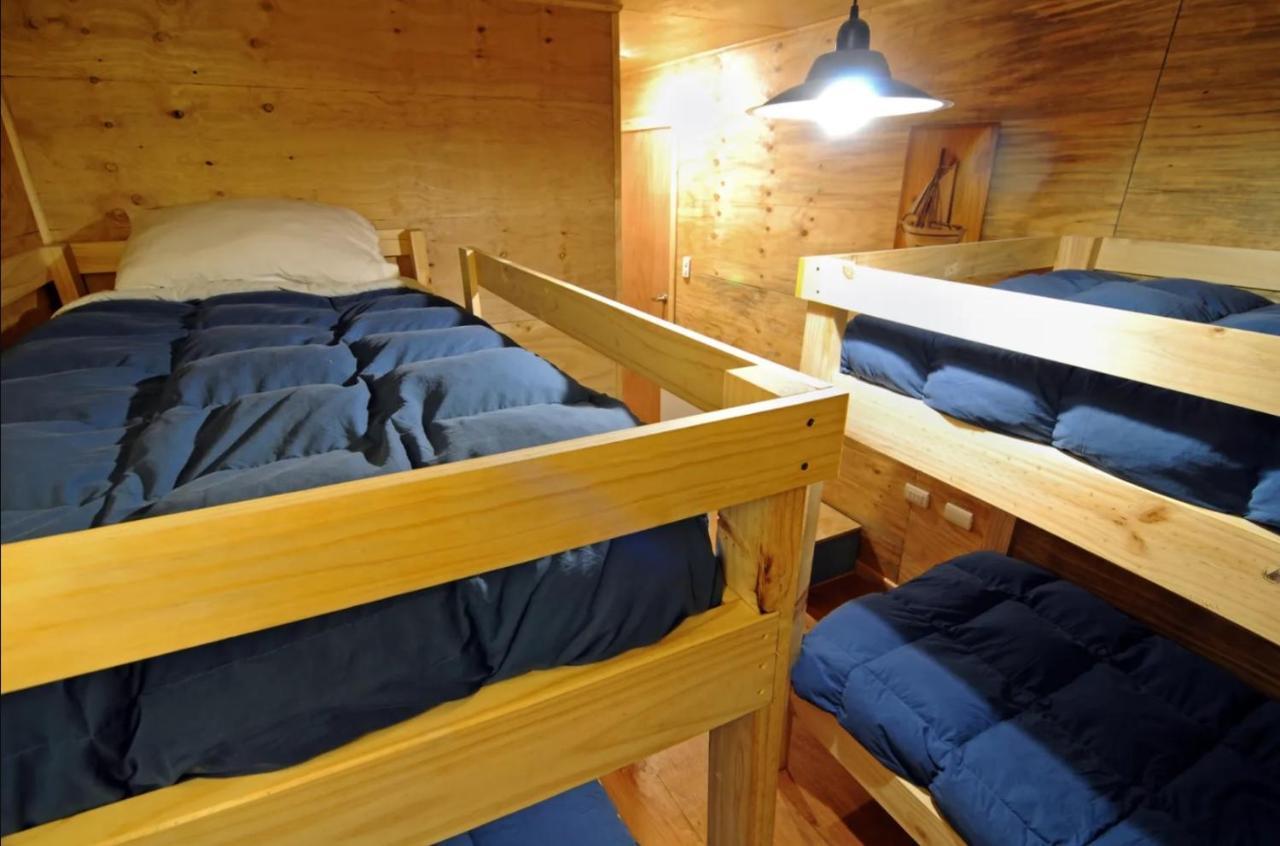Hostal Palafito Waiwen Castro Bagian luar foto