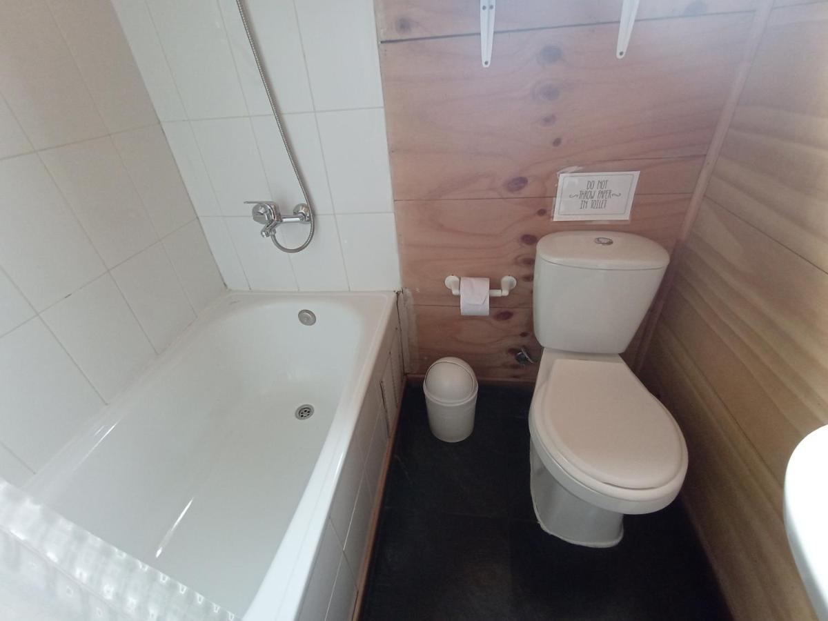 Hostal Palafito Waiwen Castro Bagian luar foto
