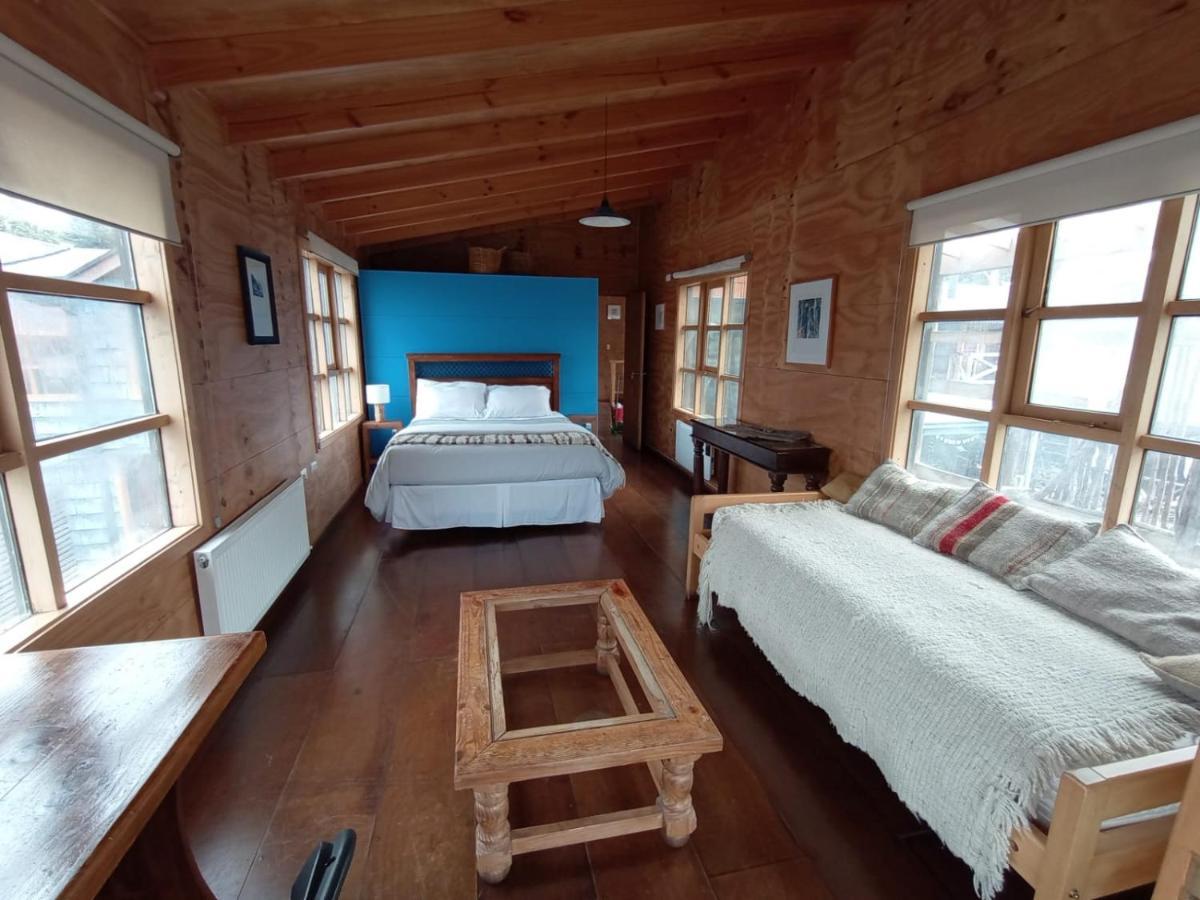 Hostal Palafito Waiwen Castro Bagian luar foto